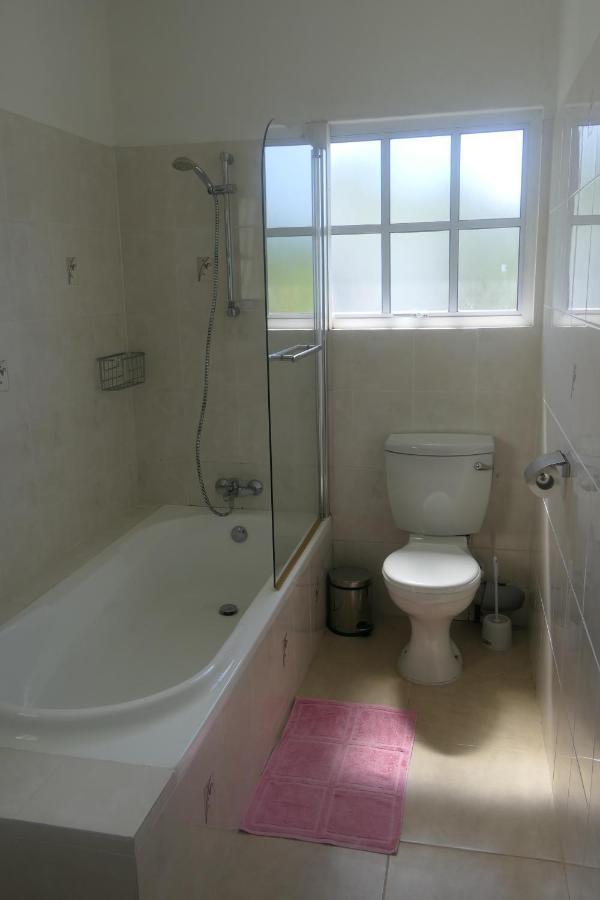 Tropical Garden Self Catering Villa Victoria Bagian luar foto