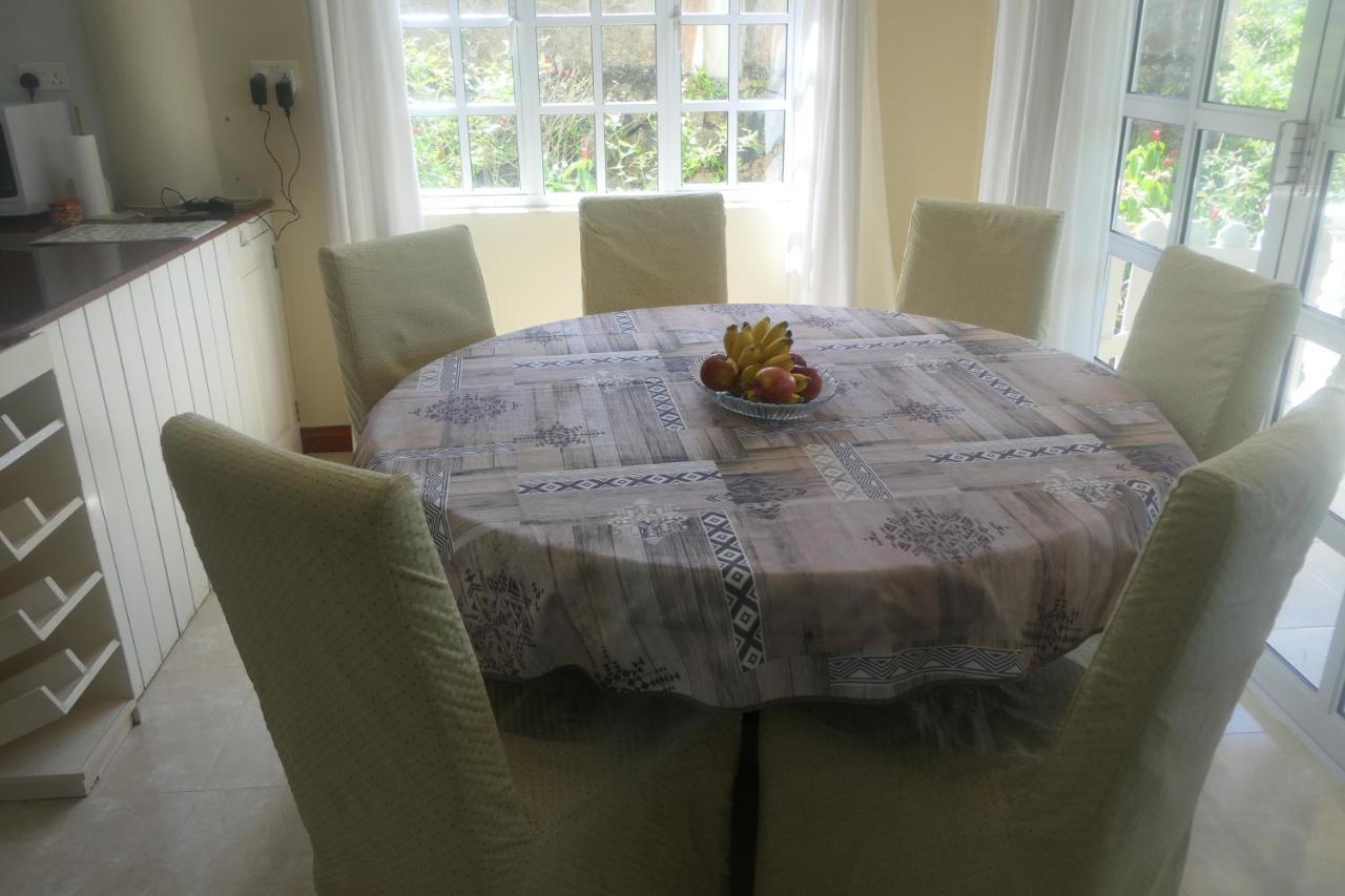 Tropical Garden Self Catering Villa Victoria Bagian luar foto