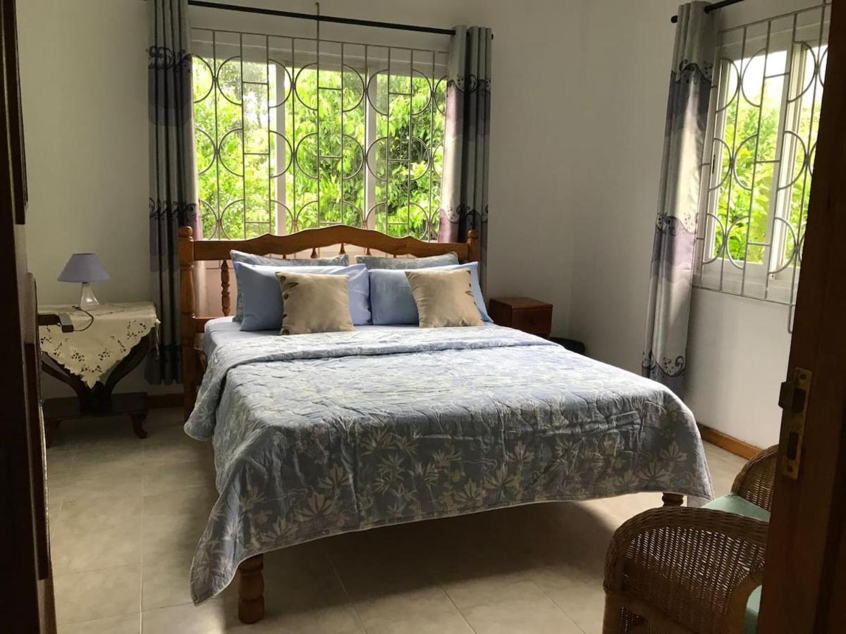 Tropical Garden Self Catering Villa Victoria Bagian luar foto